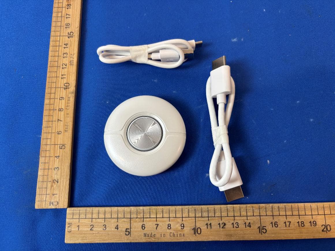 Wireless Display Adapter - FCC ID 2AQ5R-HG-D2 - Shenzhen KTC Commercial Display Technology CO.,LTD. (2)
