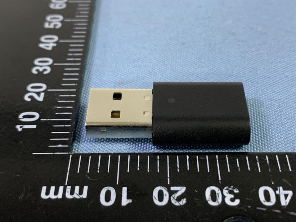 Dongle - FCC ID 2AQ5R-UB01 - Shenzhen KTC Commercial Display Technology CO.,LTD. (4)