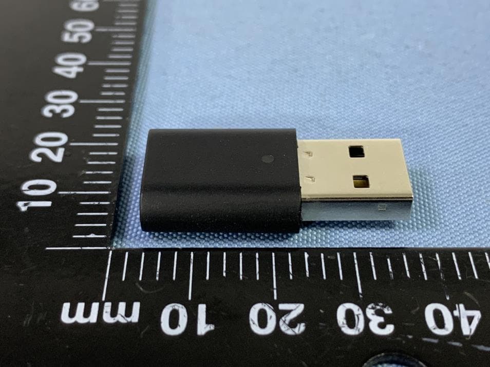 Dongle - FCC ID 2AQ5R-UB01 - Shenzhen KTC Commercial Display Technology CO.,LTD. (3)