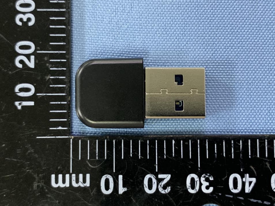 Dongle - FCC ID 2AQ5R-UD10 - Shenzhen KTC Commercial Display Technology CO.,LTD. (2)