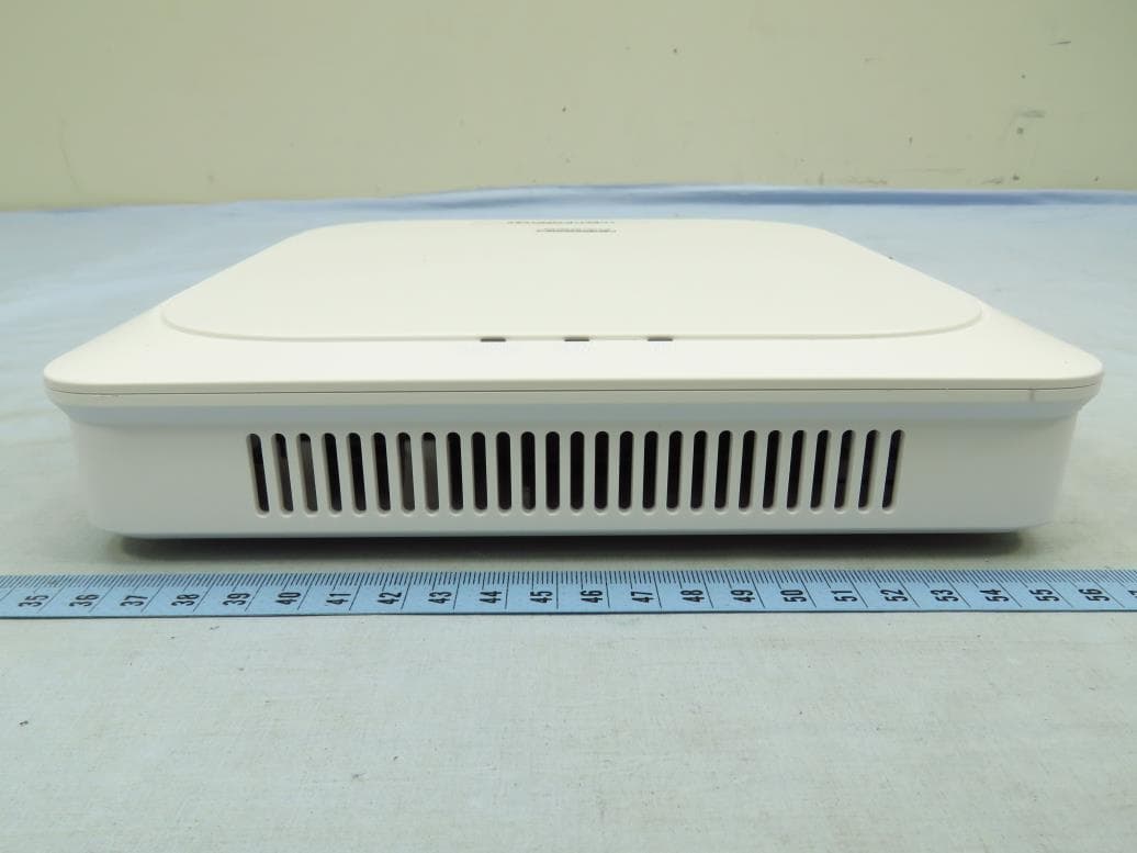 Unlicensed LTE Small Cell - FCC ID 2AQ68T99B132 - Hon Lin Technology Co., Ltd. (4)