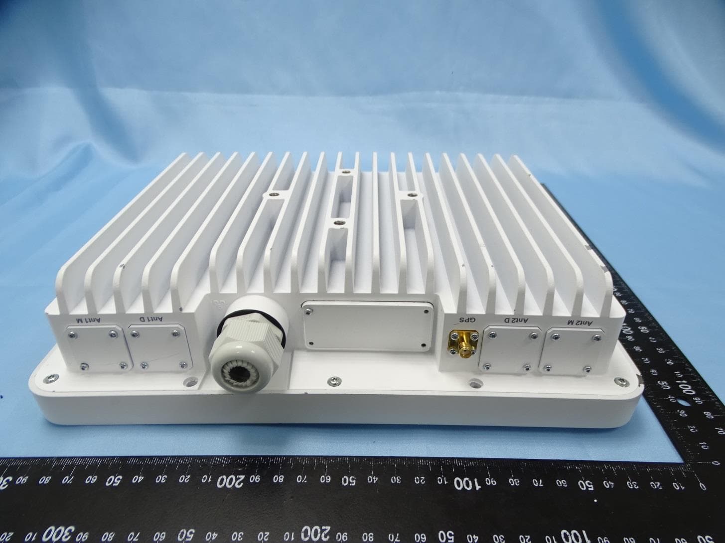 LTE Small Cell - FCC ID 2AQ68T99B226 - Hon Lin Technology Co., Ltd. (5)