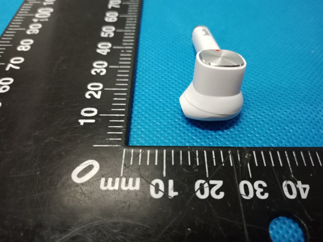 Wireless Earphones - FCC ID 2AQ7K-W16 - Shenzhen Kingboll Electronic Technology CO., Ltd (4)