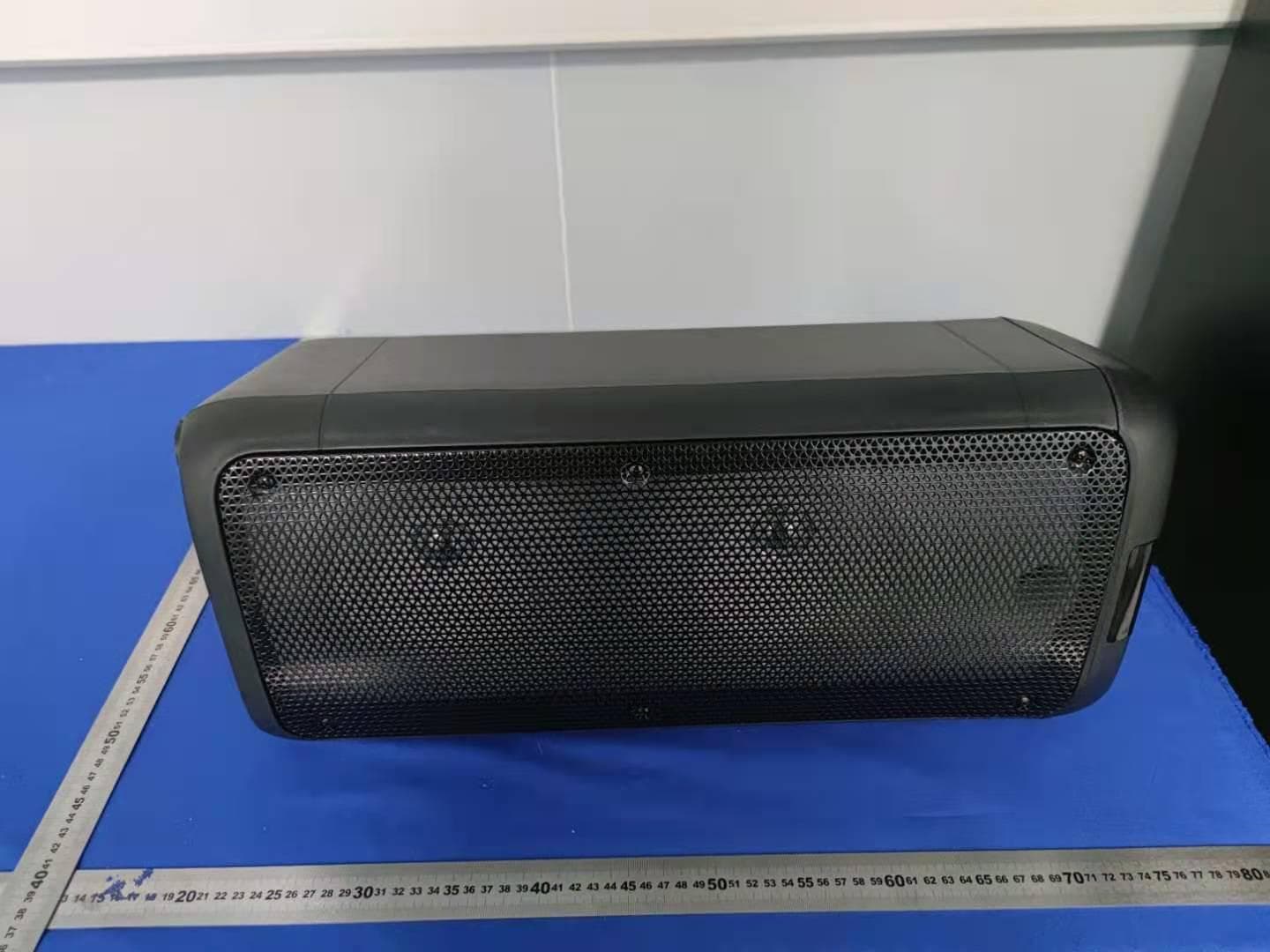 Portable speaker - FCC ID 2AQ8H-NDS-8501 - HANSEN ELECTRONICS CO., LTD.