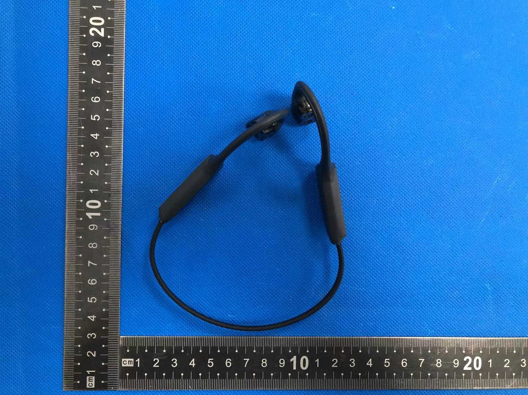 Bone conduction wireless earphone - FCC ID 2AQ9R-BH520 - Shenzhen Elenose Technology Co. LTD (3)