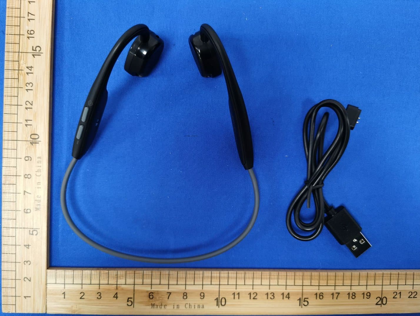Sports wireless earphone - FCC ID 2AQ9R-V7 - Shenzhen Elenose Technology Co. LTD (3)