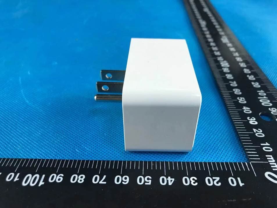 Smart Plug - FCC ID 2AQA6-H5080 - Shenzhen Intellirocks Tech. Co., Ltd. (4)