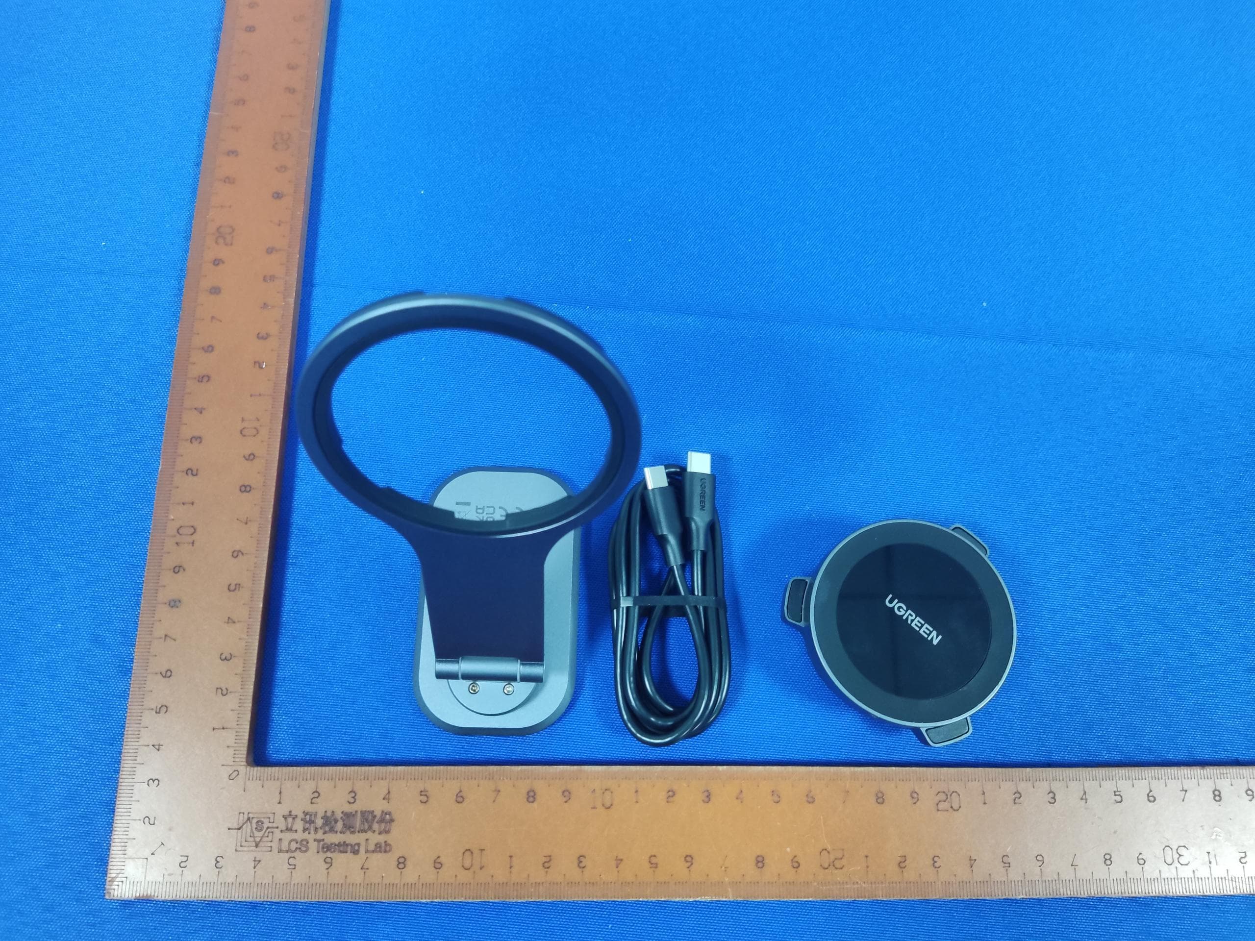 Magnetic Wireless Car Charger - FCC ID 2AQI5-CD380 - Ugreen Group Limited