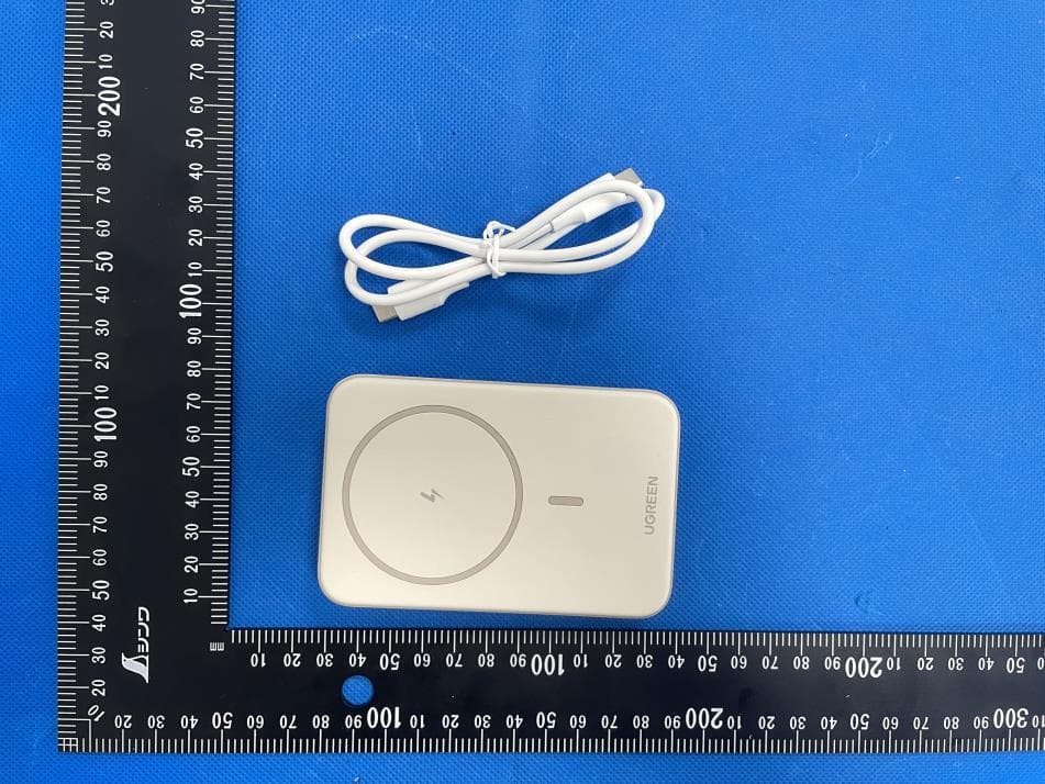 10000mAh Magnetic Wireless Power Bank - FCC ID 2AQI5-PB561 - Ugreen Group Limited