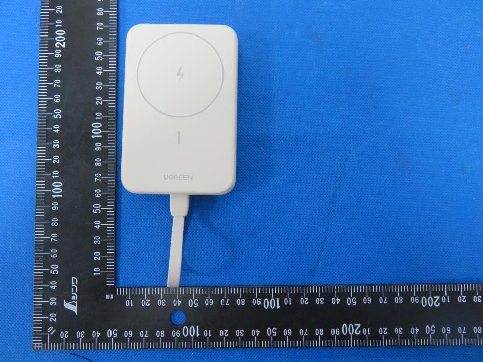 10000mAh Magnetic Wireless Power Bank - FCC ID 2AQI5-PB760 - Ugreen Group Limited