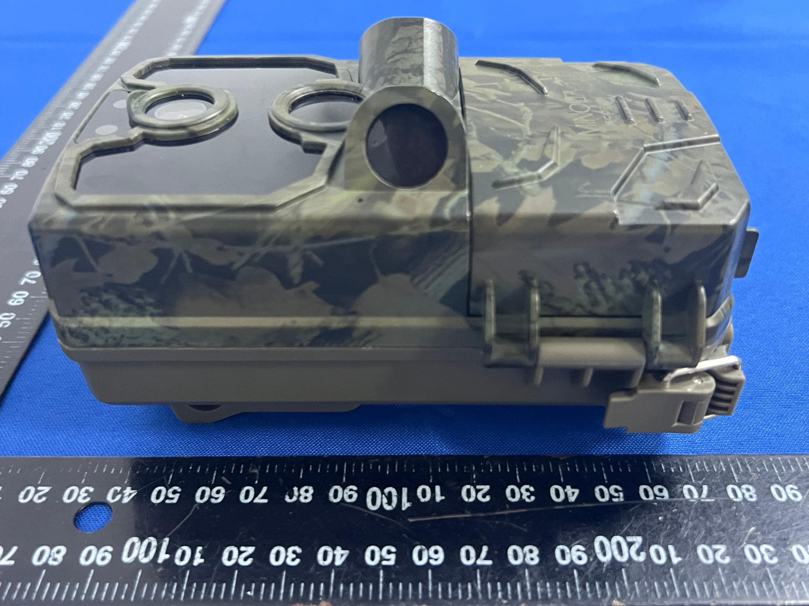 Hunting Camera - FCC ID 2AQKA-E205WS - Shenzhen Fowke Innovation Technology Co., Ltd (5)