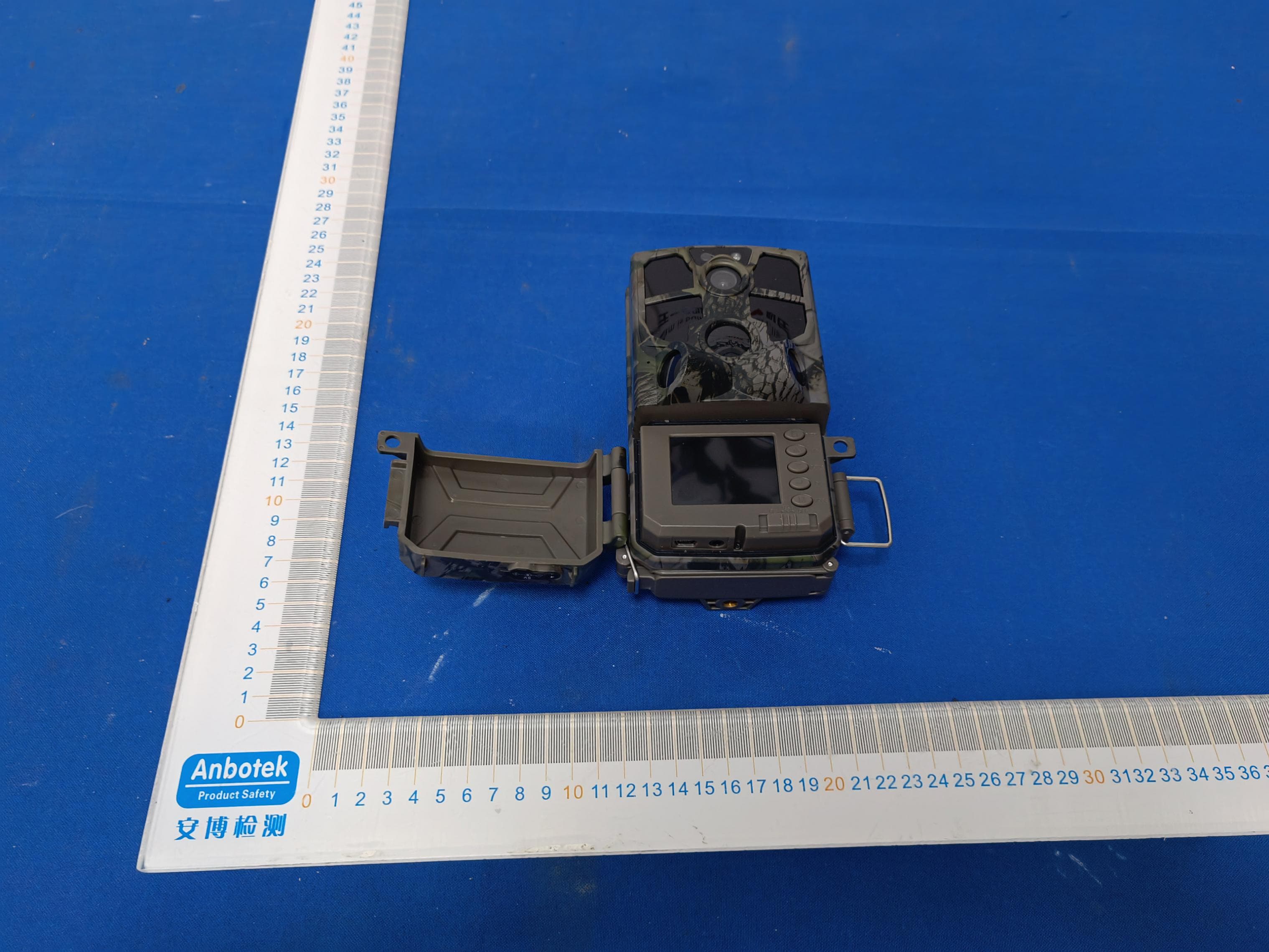 Hunting Camera - FCC ID 2AQKA-E206W-SPS - Shenzhen Fowke Innovation Technology Co., Ltd (2)