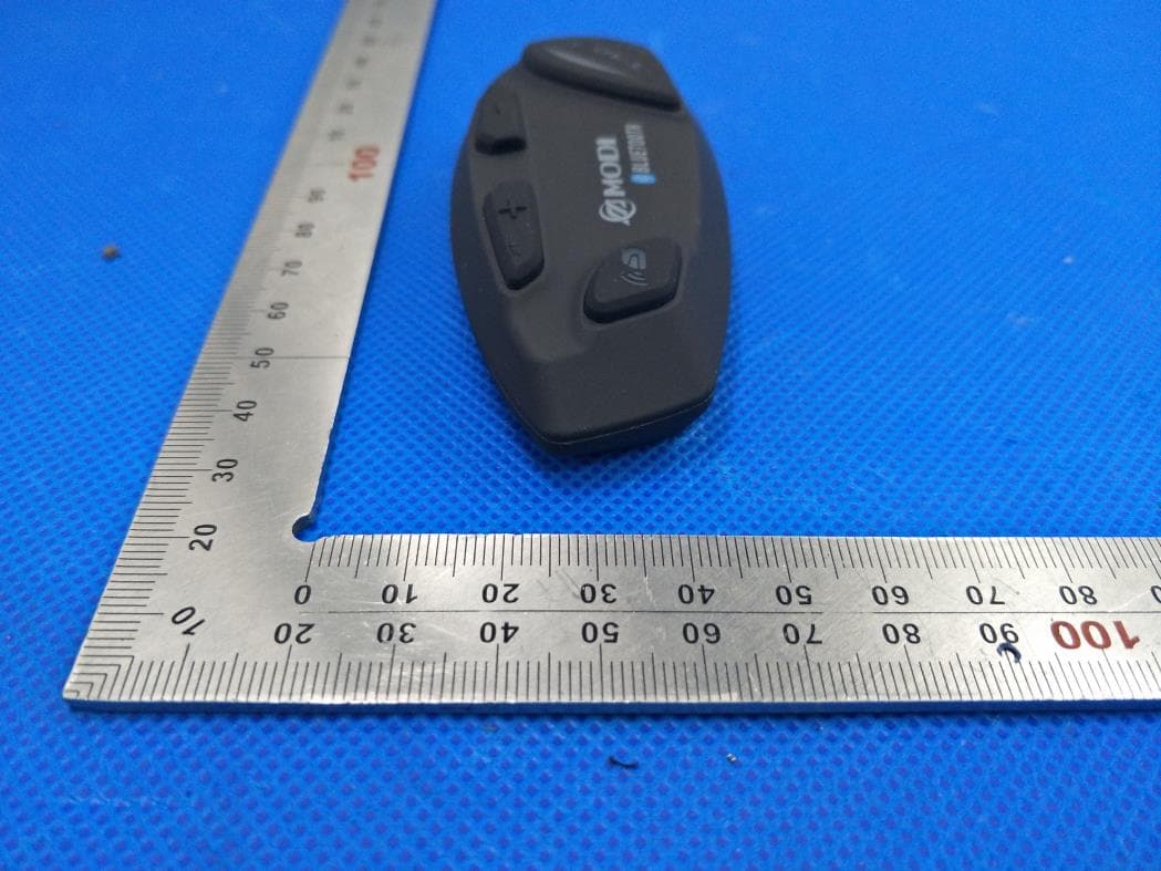 Motorcycle 4-Way Conference Intercom - FCC ID 2AQN2-T30-S - Shenzhen winnerelec Industrial CO.,LTD (5)