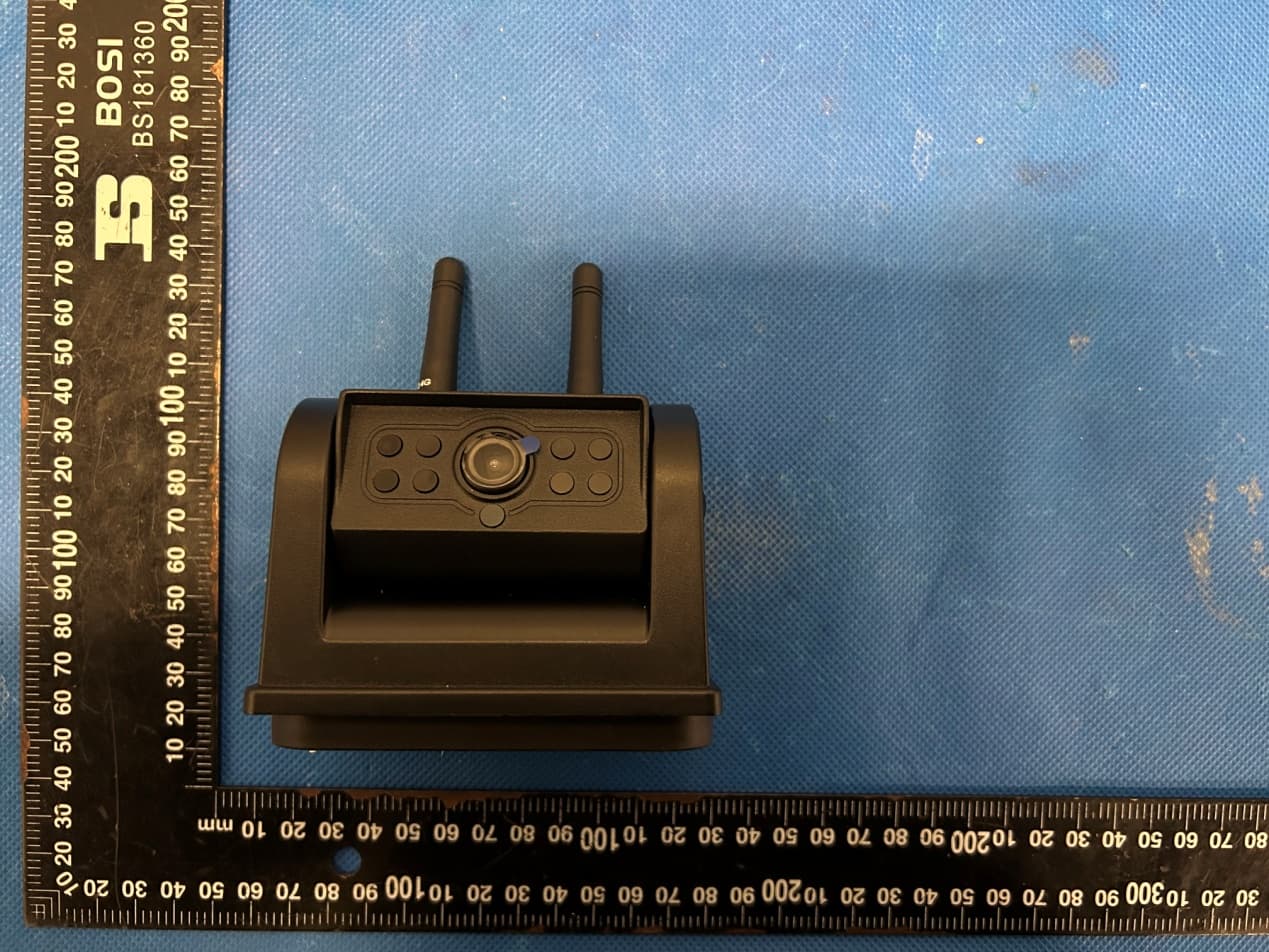 Wireless Backup camera System - FCC ID 2AQNR-MYTB703 - SHENZHEN SUNVEYTECH CO.,LTD (3)