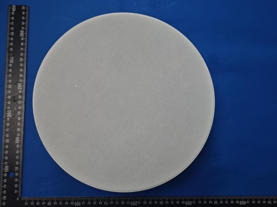 Lithe Audio 8 Inch Bluetooth Auracast Ceiling Speaker - FCC ID 2AQOB-LBT8 - Lithe Audio Ltd