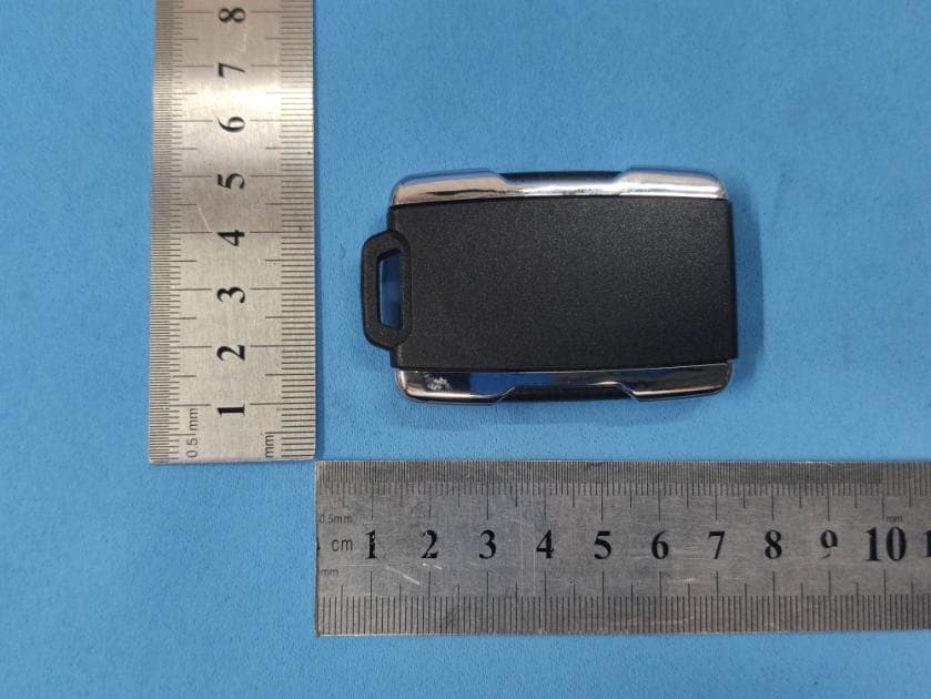 remote - FCC ID 2AQPB-BAPTREV - Boost Auto Parts LLC