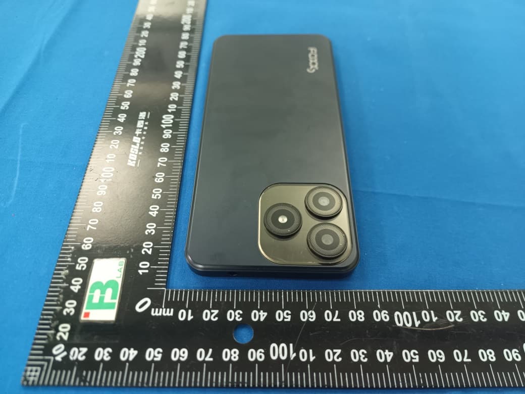 Smart Phone - FCC ID 2AQRM-A65 - FOXX Development Inc.