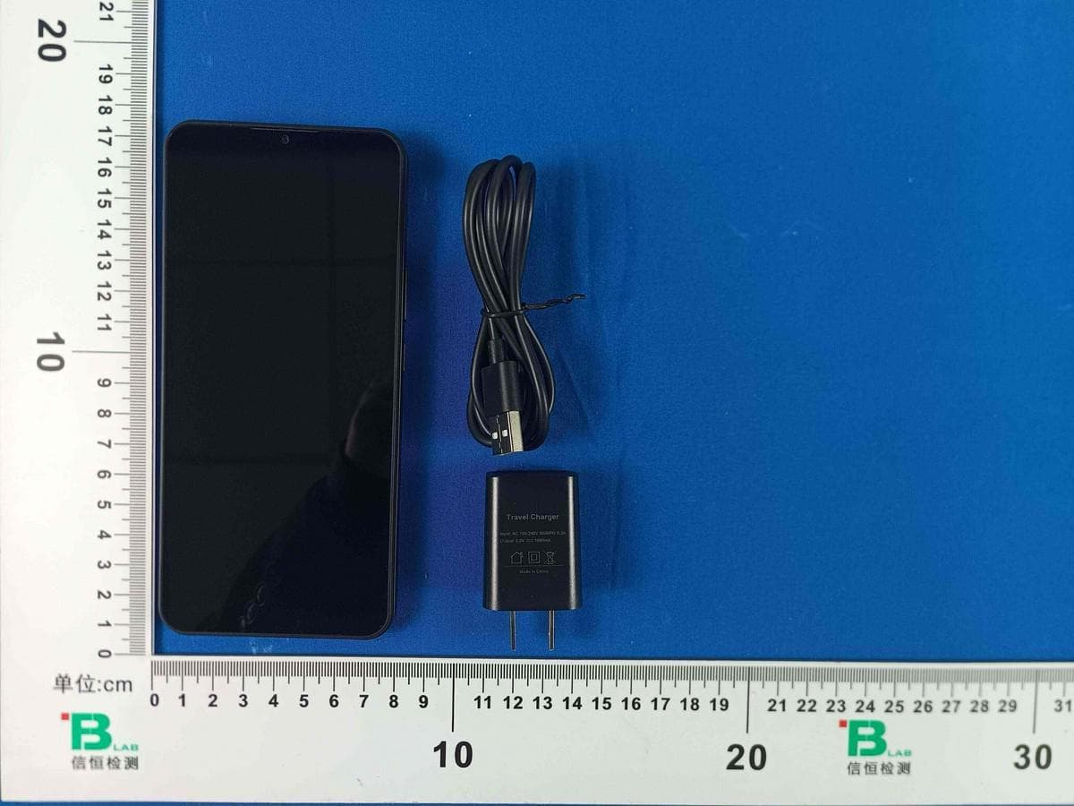 Smart Phone - FCC ID 2AQRM-A65M - FOXX Development Inc.