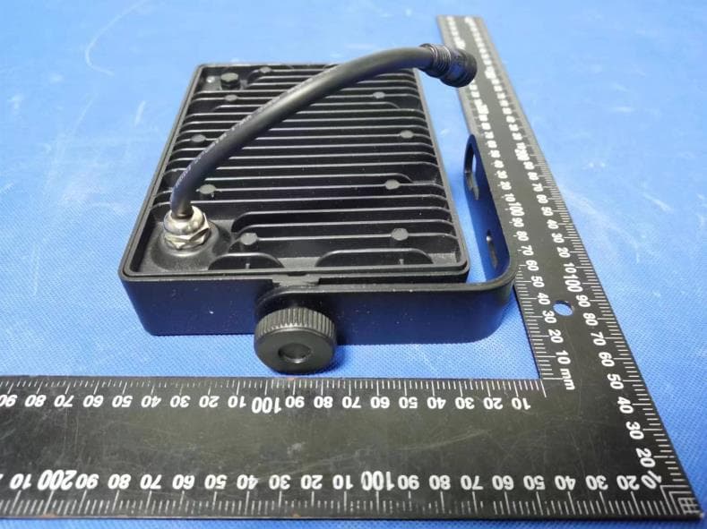 LED Flood Light - FCC ID 2AQSN-DCPFLD30 - DALS Lighting, Inc (2)