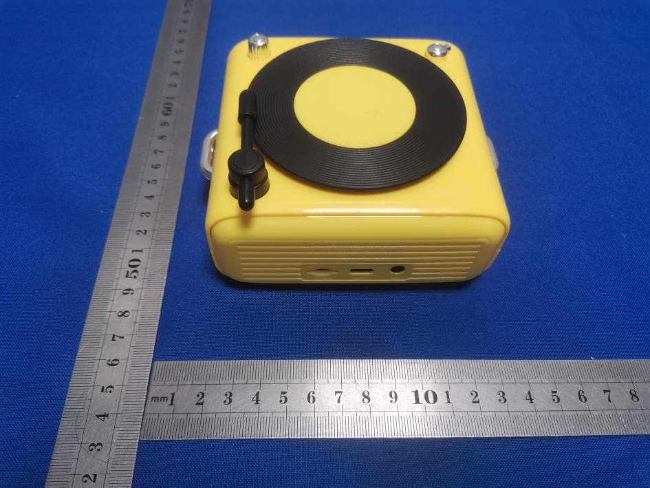 LFXMINIONS_BROWN&BOB_22 RETRO SPEAKER - FCC ID 2AQTS-22CE-MRS01 - IPX Corporation