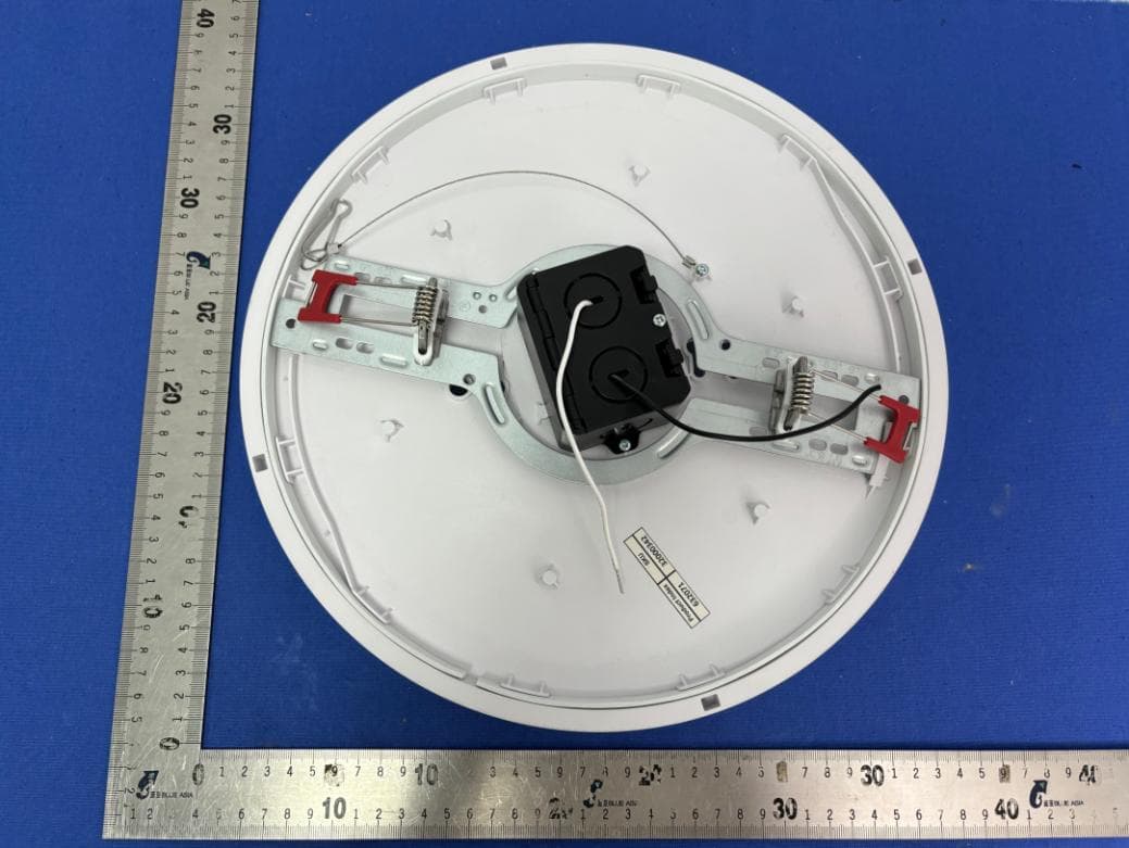 LED lamp - FCC ID 2AQUQGB32342 - Globe Electric Company Inc.