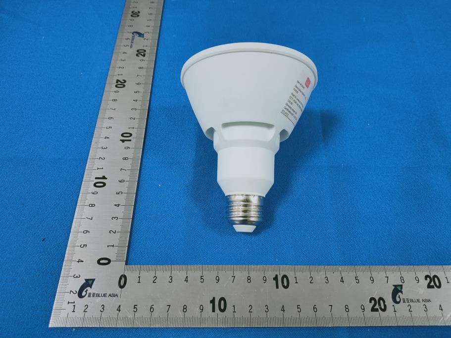 WiFi LED Lamp - FCC ID 2AQUQGB34347 - Globe Electric Company Inc.