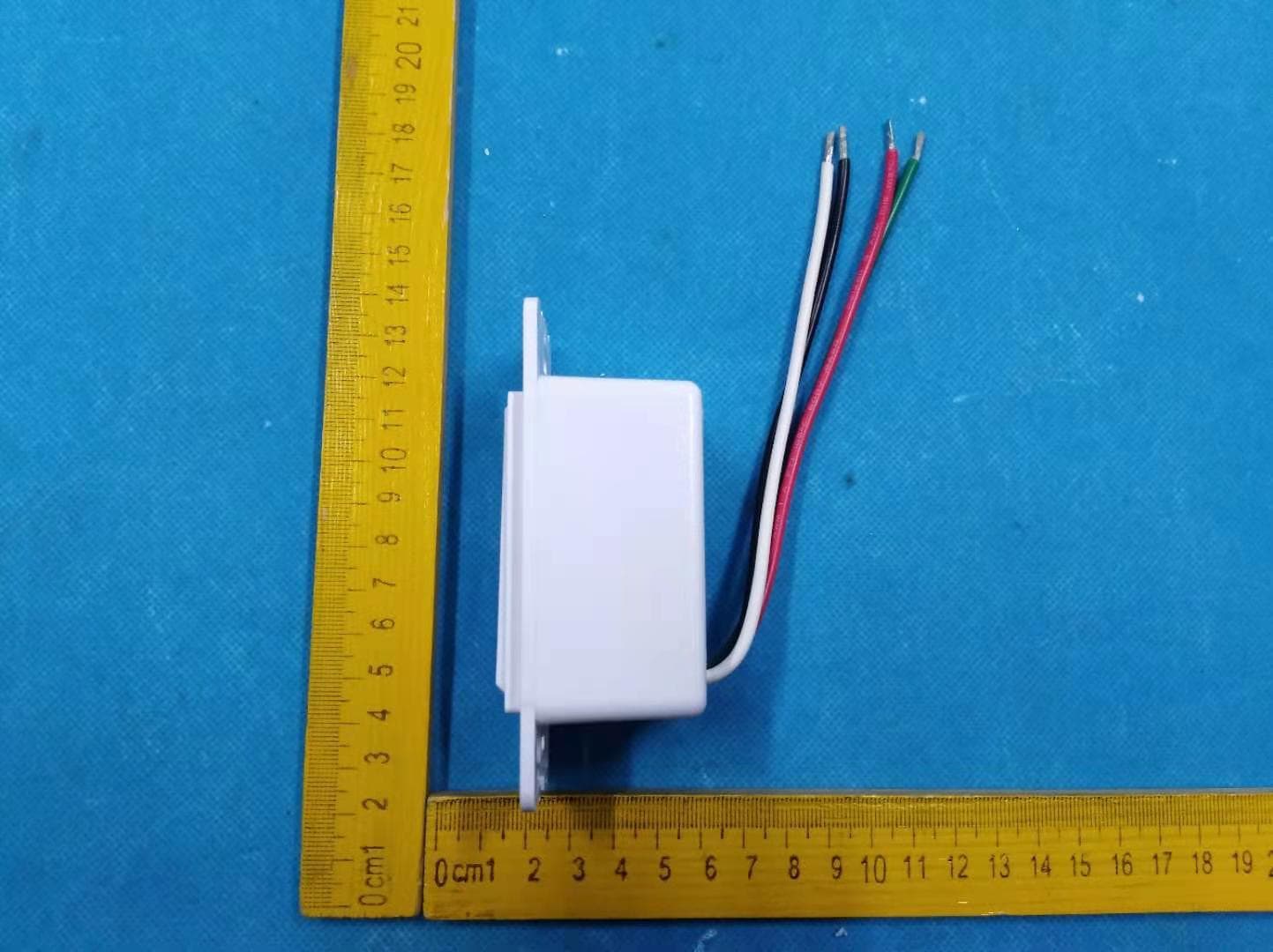 Smart Dimmer Switch 50199 - FCC ID 2AQUQGE50199 - Globe Electric Company Inc. (3)