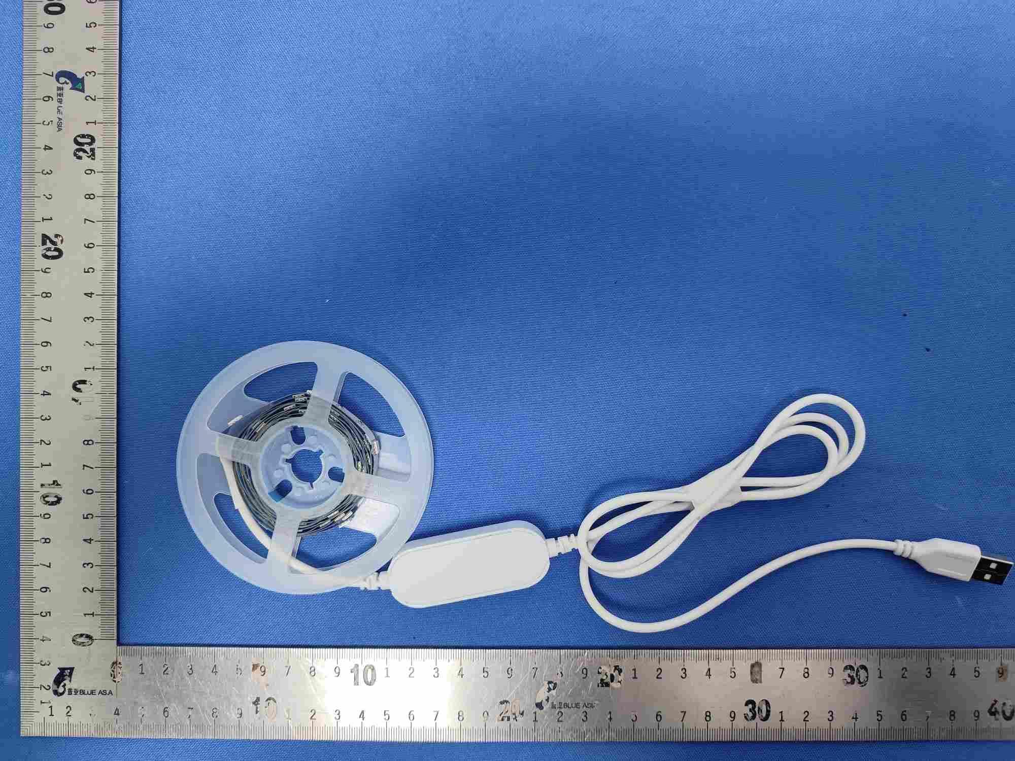 Smart Beacon 2.0 StripLight, RGB, USB powered. 6.5ft/2m - FCC ID 2AQUQGE50618AB - Globe Electric Company Inc.