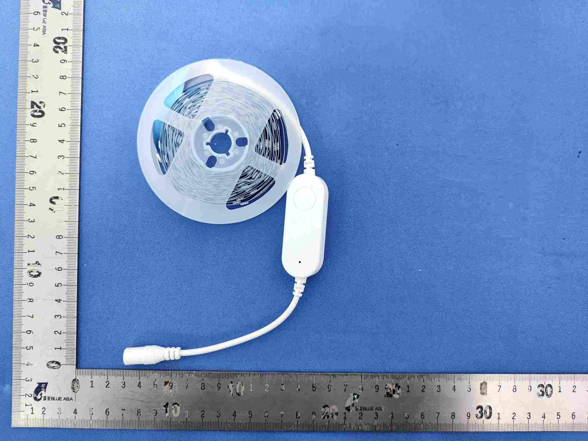 Smart Beacon Strip Light, RGB, 12V Adapter, 16.4ft/5m - FCC ID 2AQUQGE50619A - Globe Electric Company Inc.
