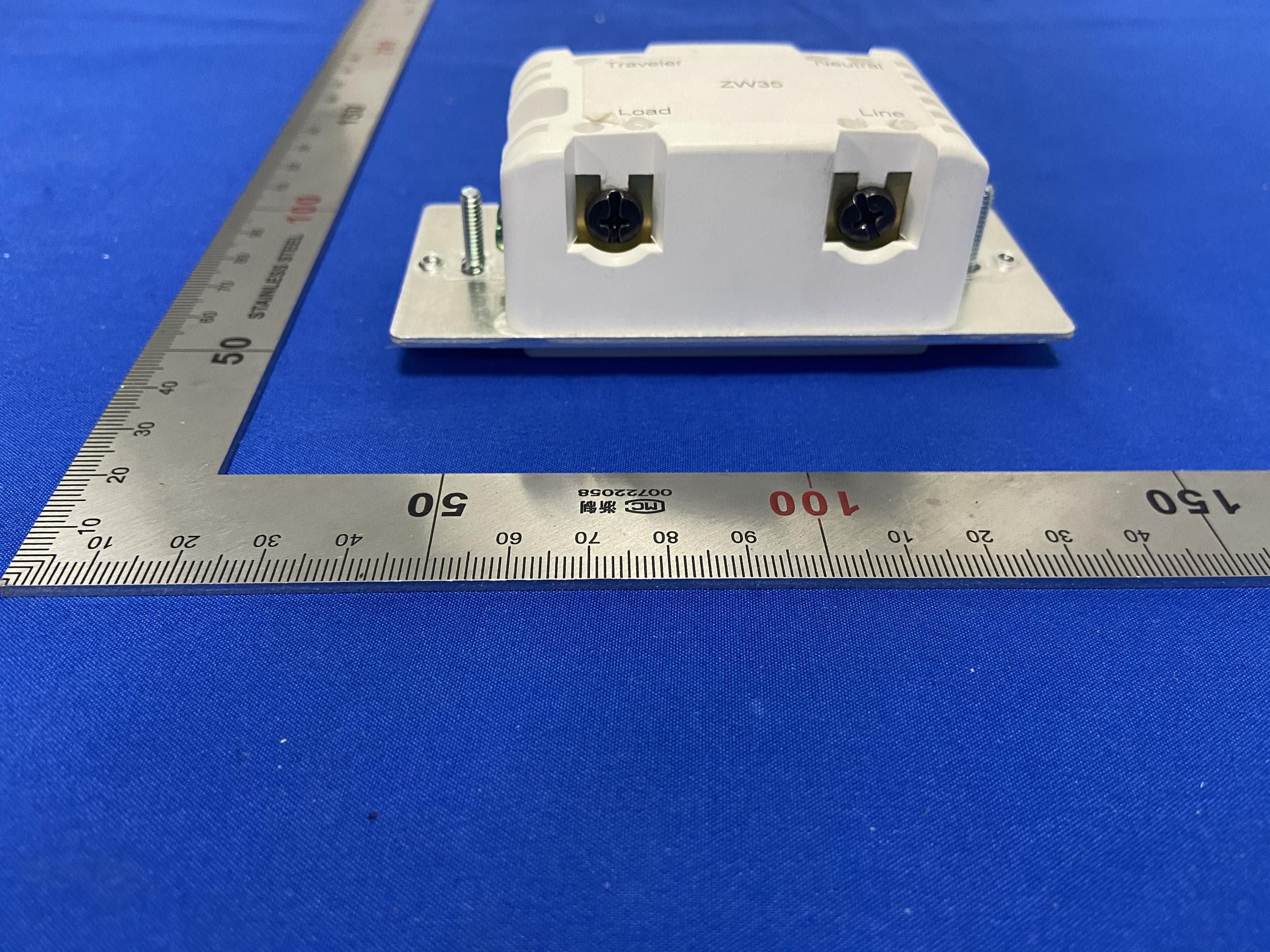 Momentary switch with 4 scene - FCC ID 2AQURZW35 - NIE-TECH CO., LTD
