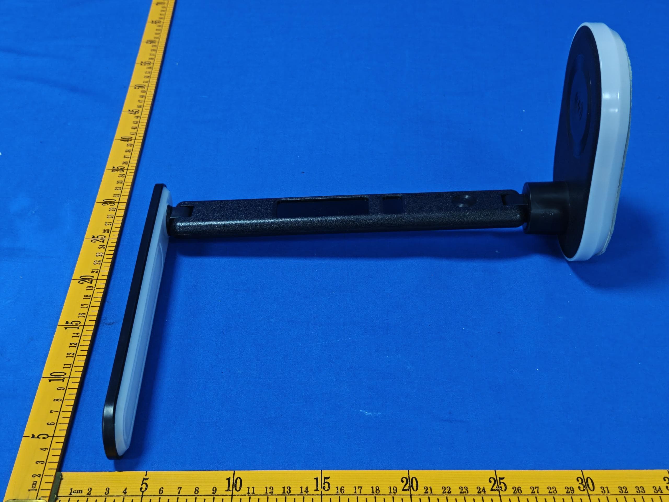 LED Desk Lamp - FCC ID 2AQVC-HBPTL101-05 - Cordelia Lighting Inc. (3)