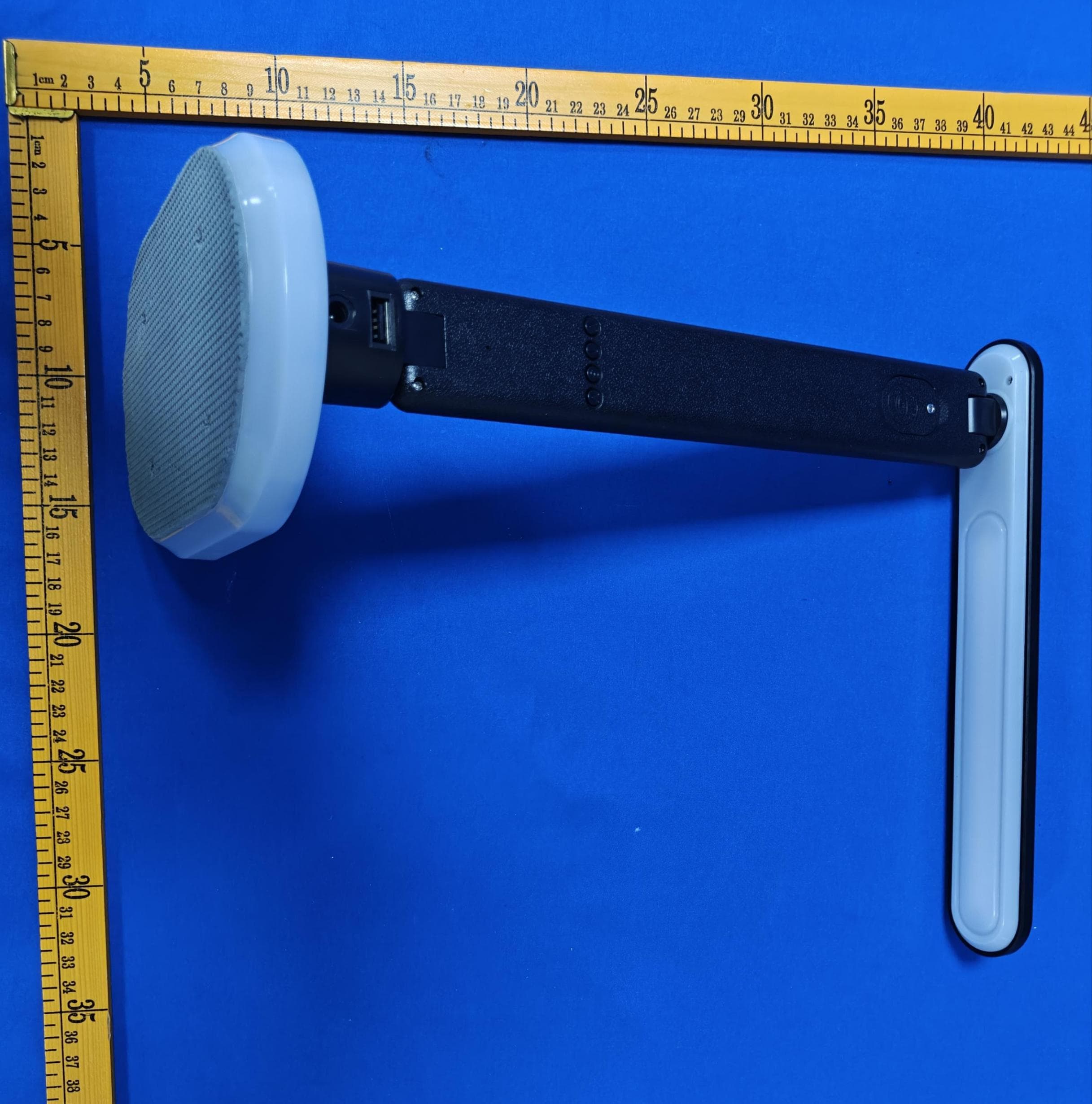 LED Desk Lamp - FCC ID 2AQVC-HBPTL101-05 - Cordelia Lighting Inc.