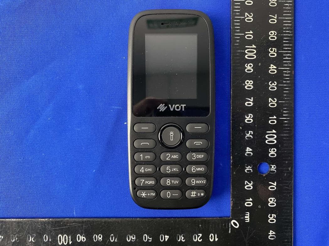 Mobile Phone - FCC ID 2AQXU-V11 - One Small Step SAC (2)