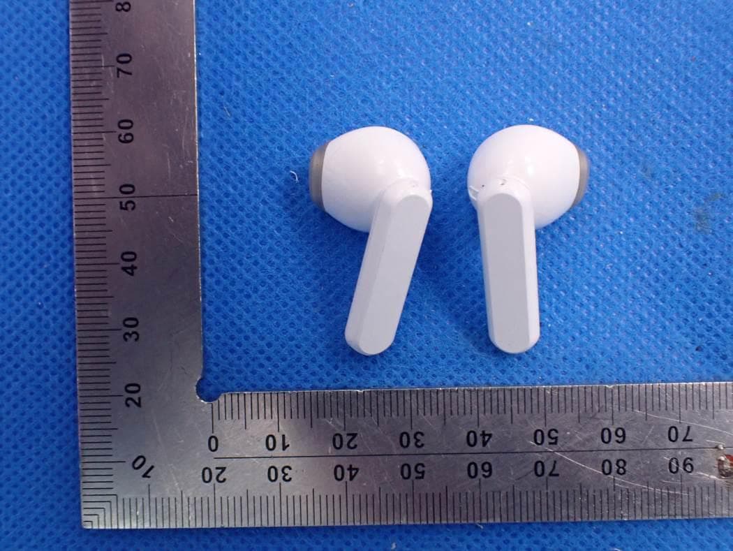 Bluetooth earphone - FCC ID 2AR23-A2 - Shenzhen Mees Hi-Tech Co., Ltd (4)