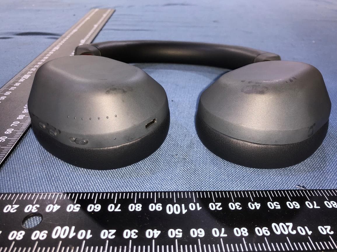 Premium Mono Bluetooth headphone - FCC ID 2AR2SL5 - MMD Hong Kong Holding Limited (4)