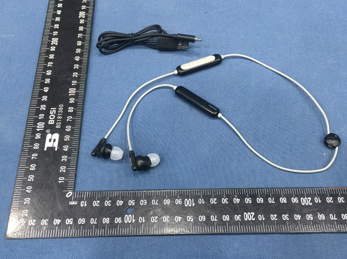 Sport wireless in-ear headphones - FCC ID 2AR2STAA4205 - MMD Hong Kong Holding Limited