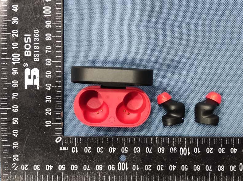 Sports headphones - FCC ID 2AR2STAA5508 - MMD Hong Kong Holding Limited
