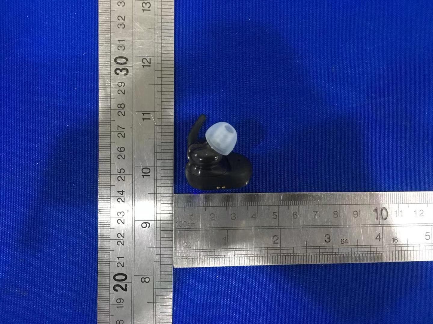 True wireless sports headphones - FCC ID 2AR2STAA7306 - MMD Hong Kong Holding Limited (4)