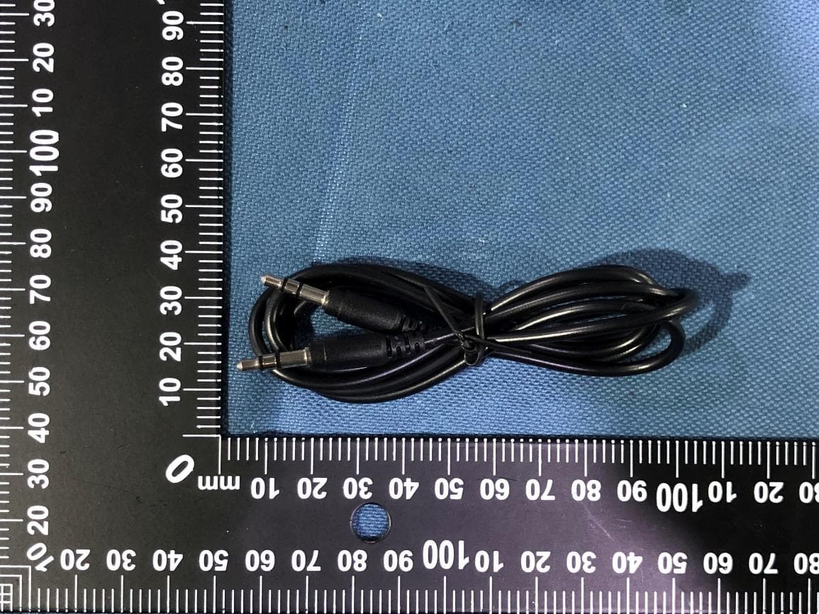 Wireless over-ear headphones - FCC ID 2AR2STAH2020 - MMD Hong Kong Holding Limited