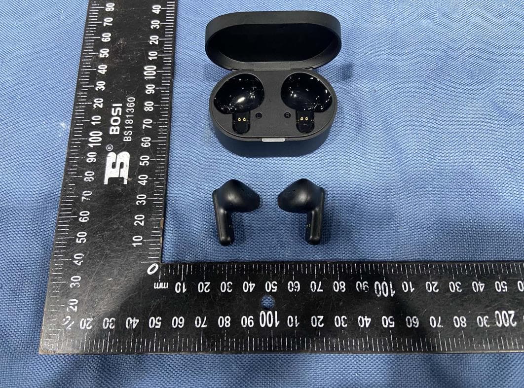 True wireless headphones - FCC ID 2AR2STAT1108LE - MMD Hong Kong Holding Limited (3)