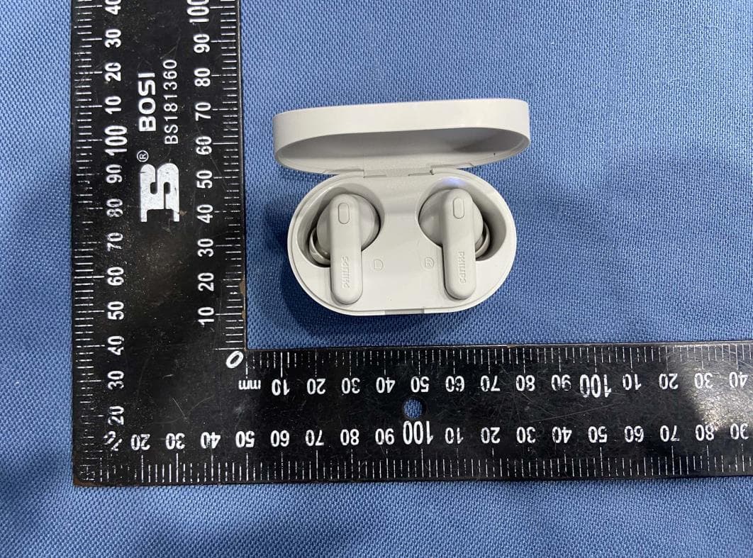True wireless headphones - FCC ID 2AR2STAT1108LE - MMD Hong Kong Holding Limited (2)