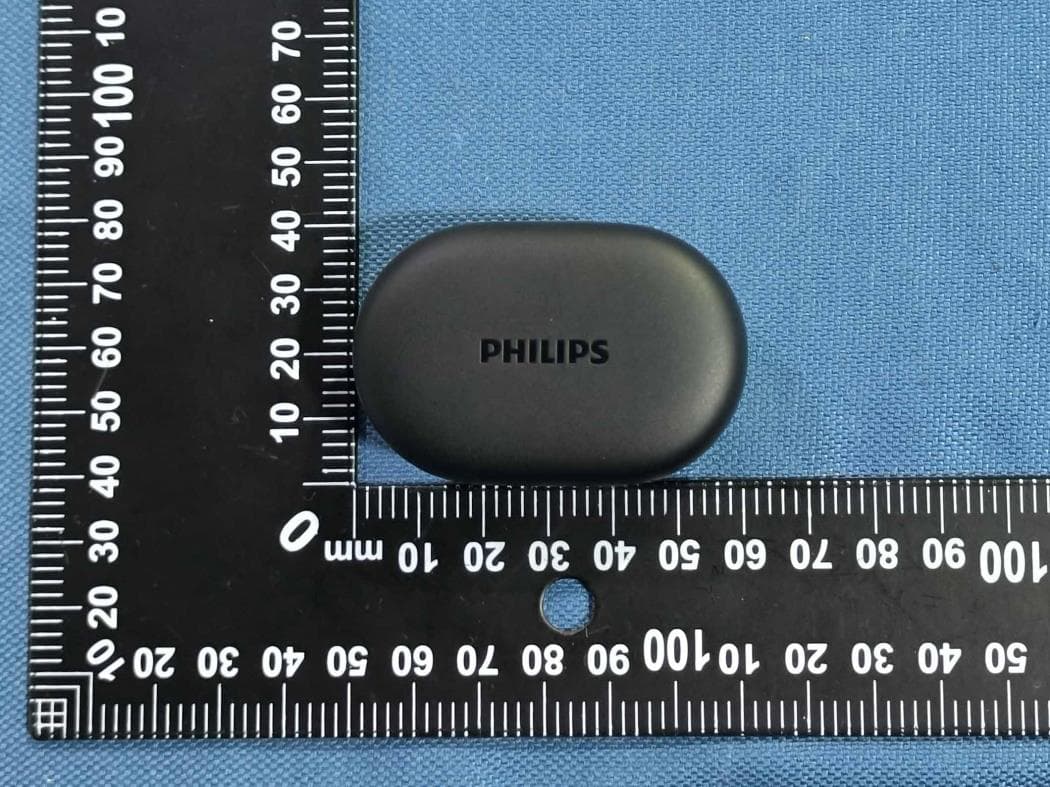 True wireless headphones - FCC ID 2AR2STAT1300 - MMD Hong Kong Holding Limited (4)