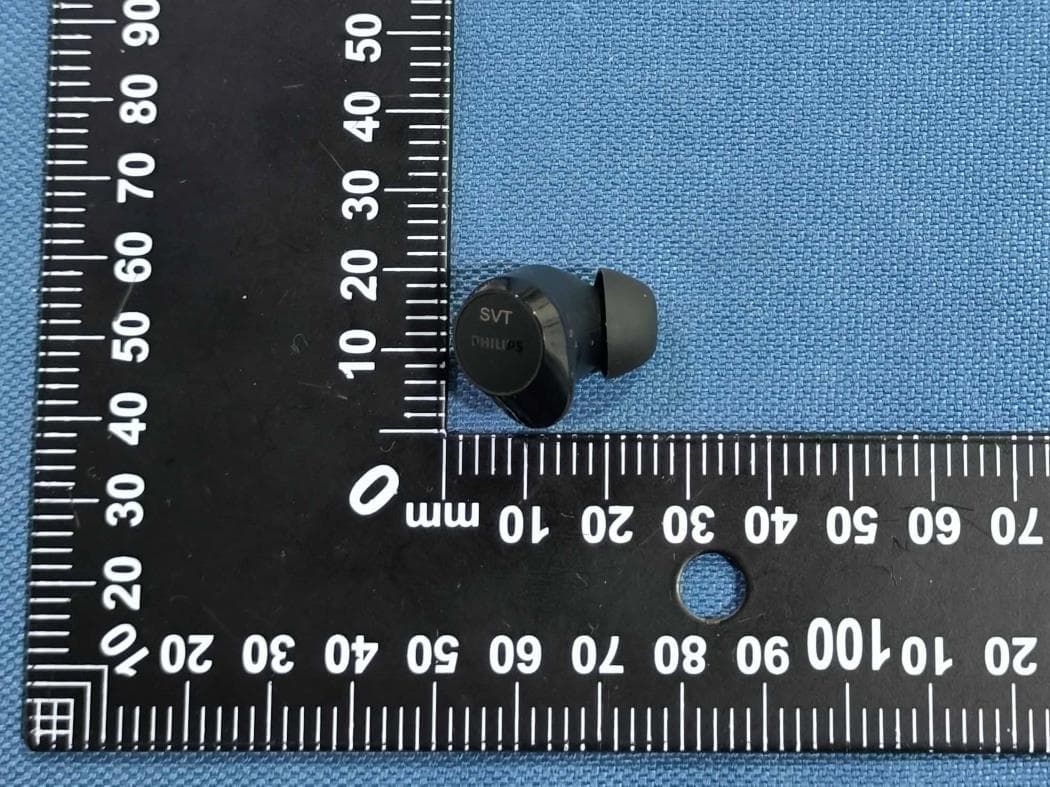 True wireless headphones - FCC ID 2AR2STAT1300 - MMD Hong Kong Holding Limited (2)