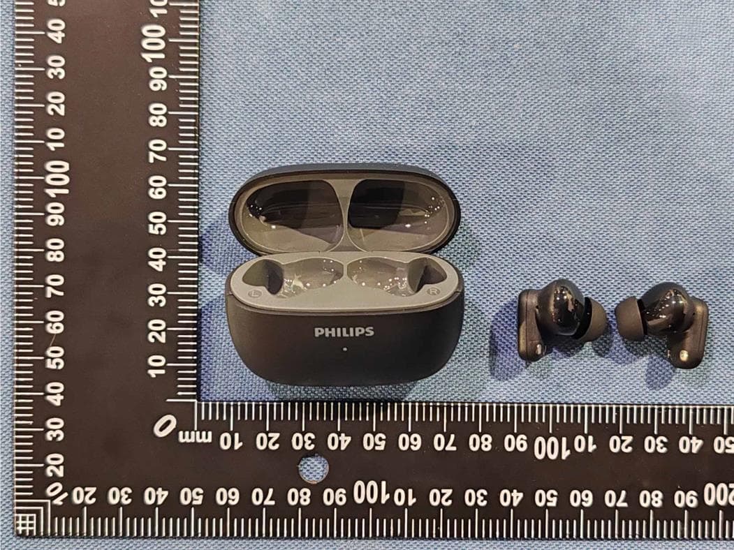 True wireless headphones - FCC ID 2AR2STAT2569 - MMD Hong Kong Holding Limited (2)