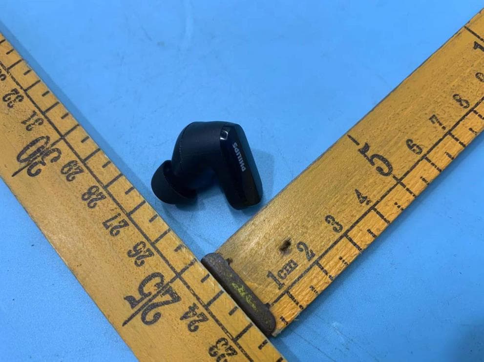 Active Noise Canceling True wireless headphones - FCC ID 2AR2STAT3508 - MMD Hong Kong Holding Limited (3)