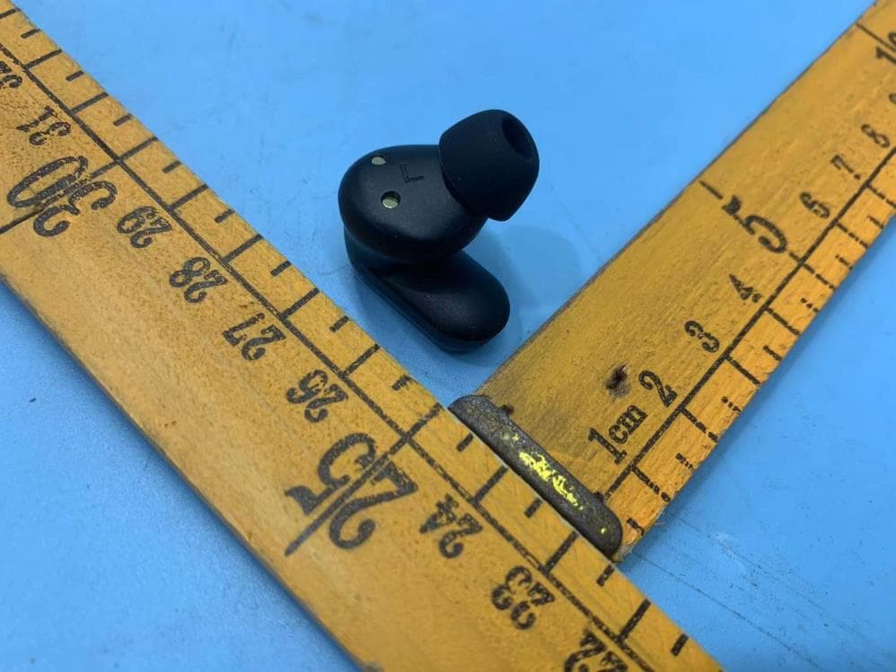 Active Noise Canceling True wireless headphones - FCC ID 2AR2STAT3508 - MMD Hong Kong Holding Limited (2)
