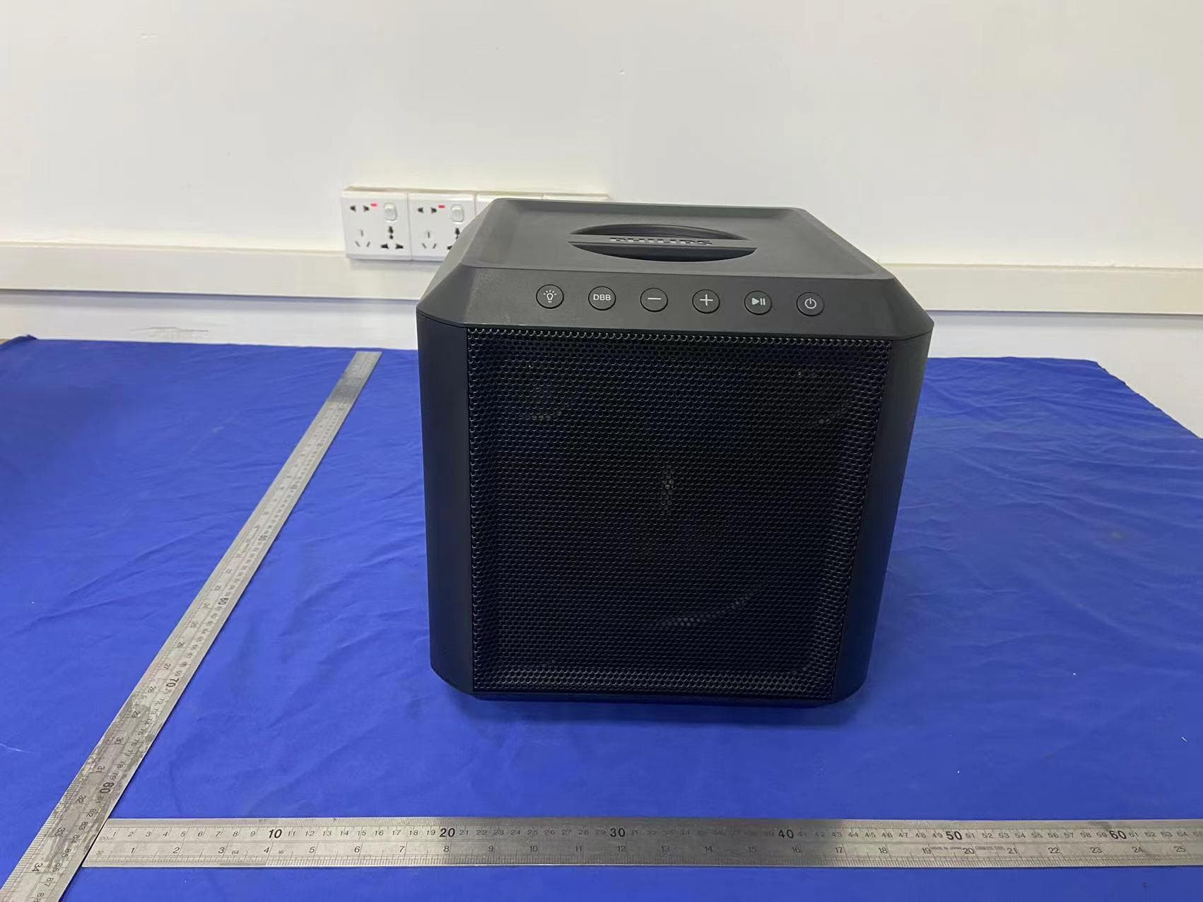 Party Speaker - FCC ID 2AR2STAX4207 - MMD Hong Kong Holding Limited