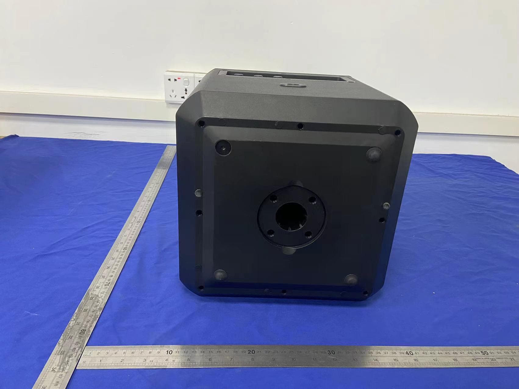 Party Speaker - FCC ID 2AR2STAX4207 - MMD Hong Kong Holding Limited (3)