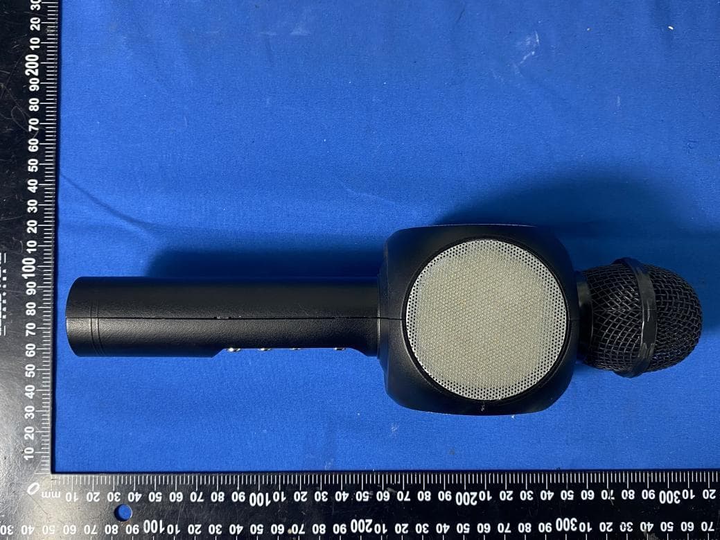 LED KARAOKE MICROPHONE WITH SPEAKER - FCC ID 2AR2X-IVMP2091 - Shenzhen Bogoodwill Industrial Co.,Limited. (2)