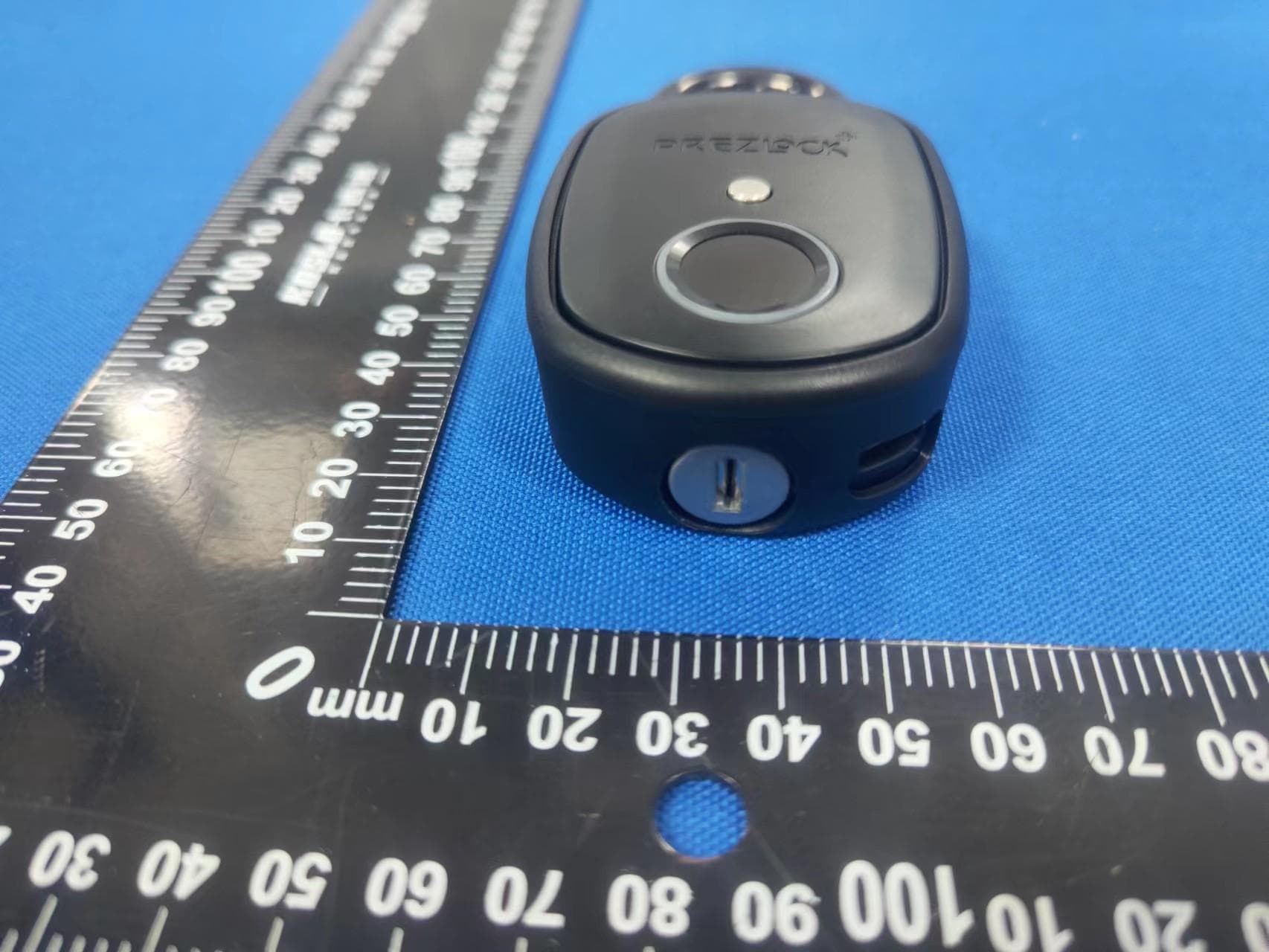 Smart Fingerprint Padlock - FCC ID 2AR3KPLBFK006 - Innova Ideas Limited (3)